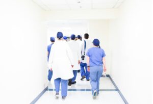 Read more about the article 노로바이러스 일자별 증상 순서와 일자별 변화: 전염 기간 및 회복기 주의사항