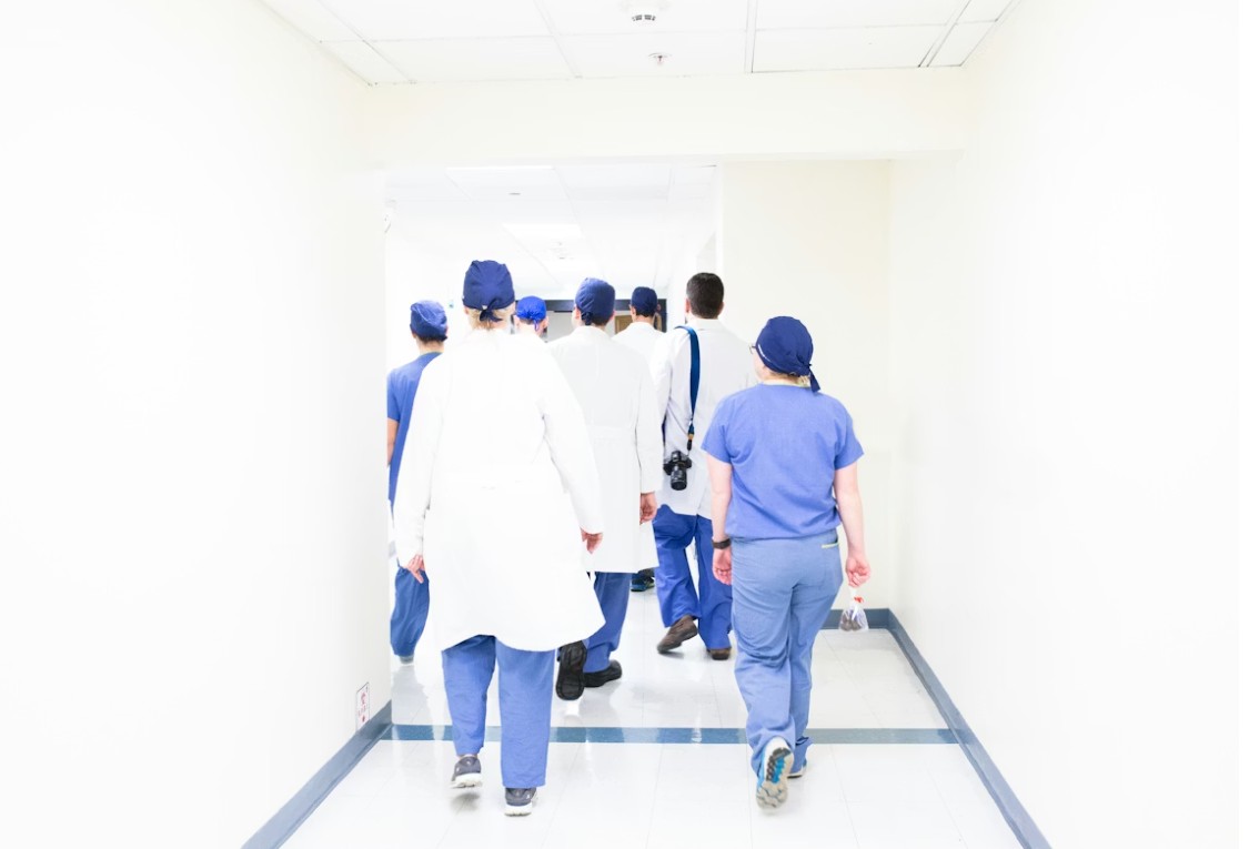 Read more about the article 노로바이러스 일자별 증상 순서와 일자별 변화: 전염 기간 및 회복기 주의사항