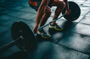 Read more about the article 운동 후 흡연이 몸에 미치는 영향: 심혈관 위험과 근성장 저해 요인