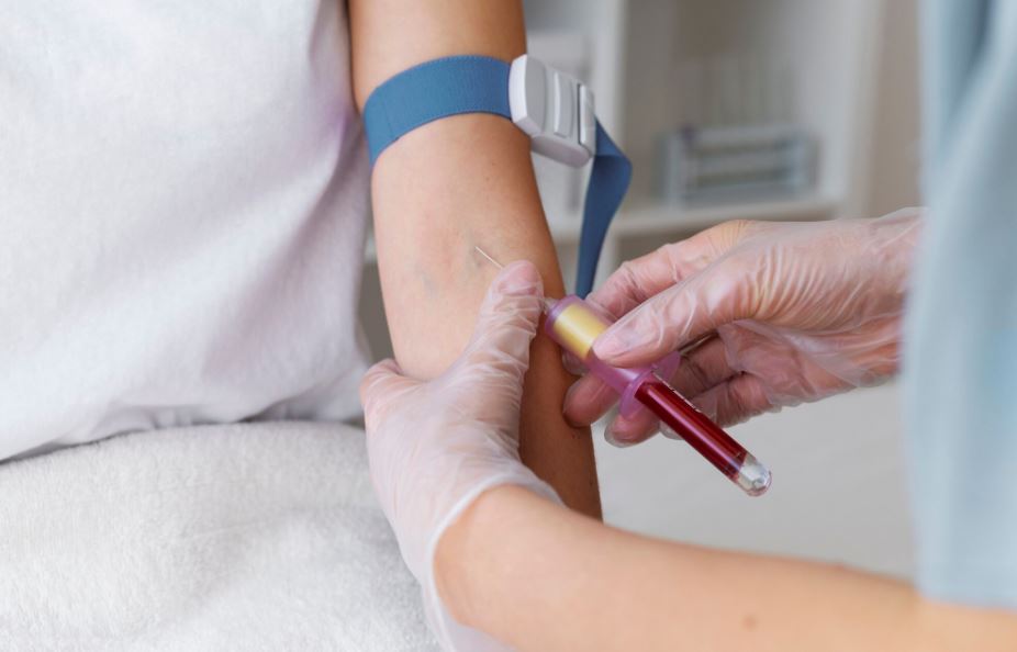 You are currently viewing TBG 검사 갑상선 호르몬 수치 해석의 핵심 변수